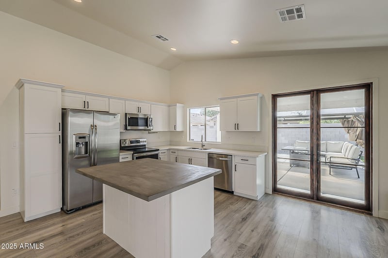 7181 Citrus Way, Glendale, AZ 85303