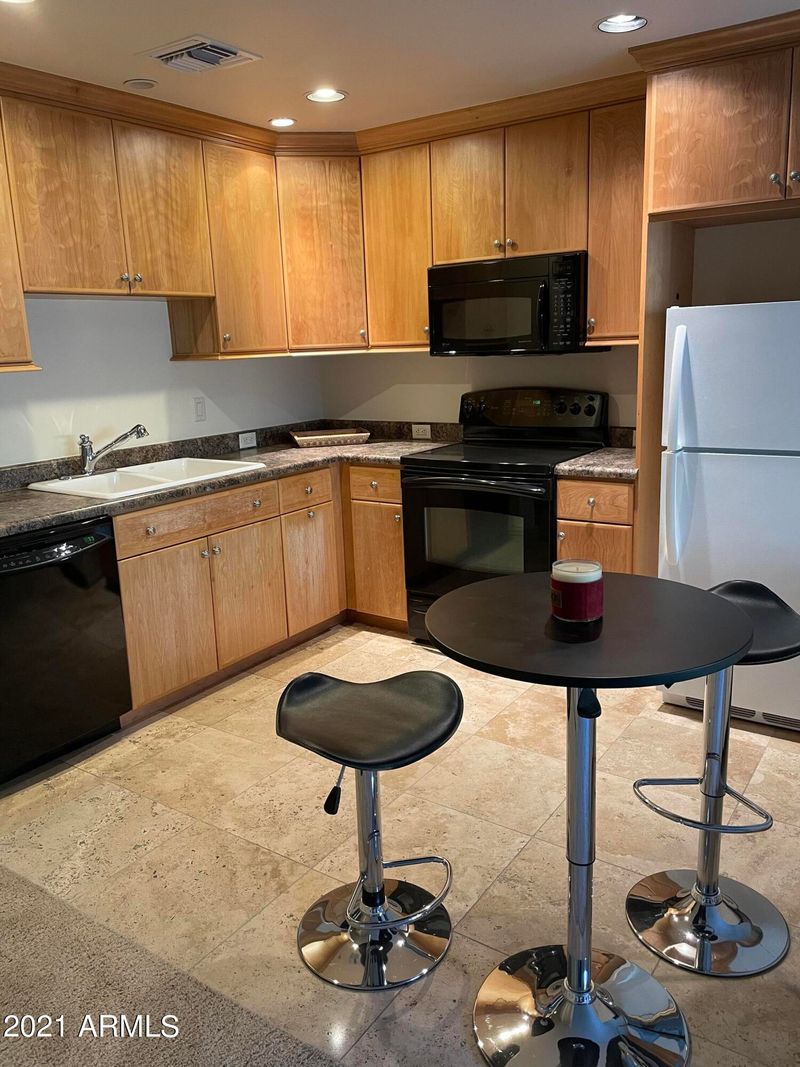 7181 E Camelback Rd #103, Scottsdale, AZ 85251