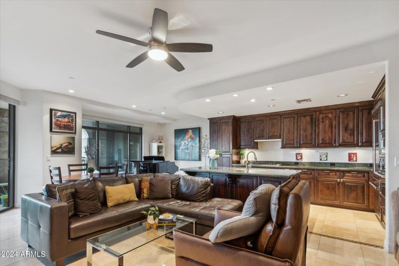 7181 E Camelback Rd #206, Scottsdale, AZ 85251