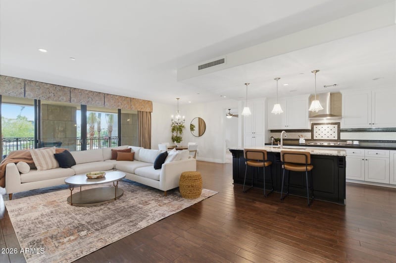 7181 Camelback Rd #208, Scottsdale, AZ 85251