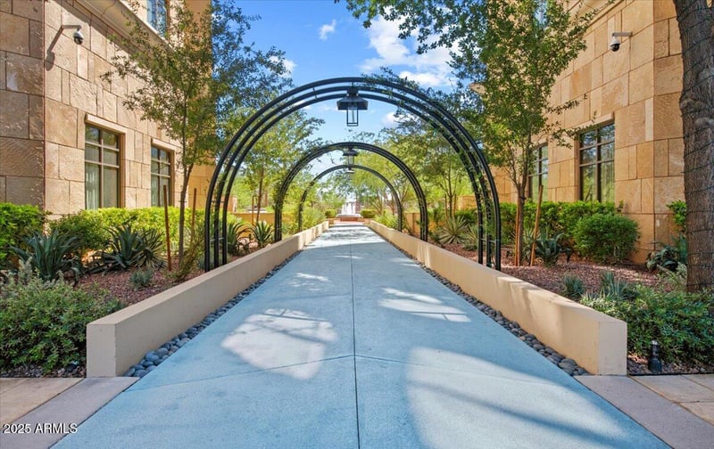 7181 Camelback Rd #301, Scottsdale, AZ 85251