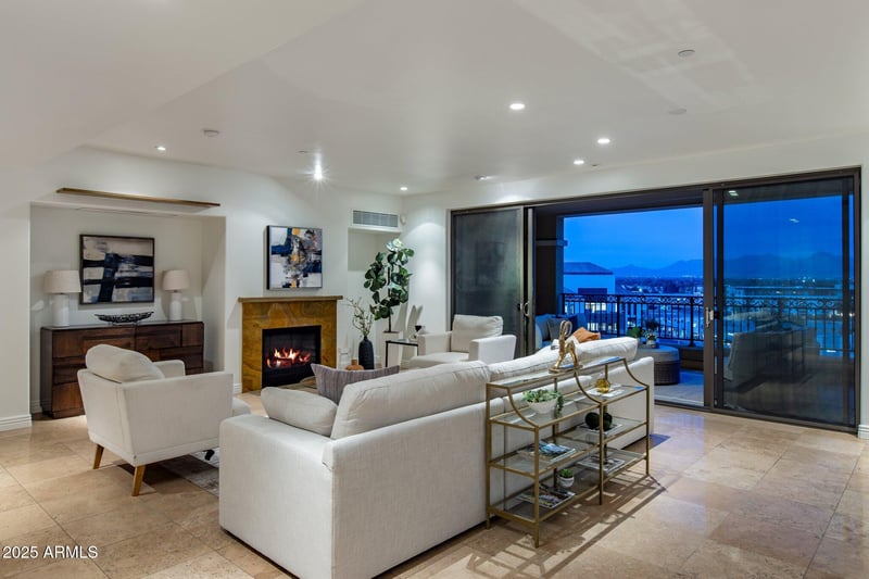 7181 Camelback Rd #904, Scottsdale, AZ 85251