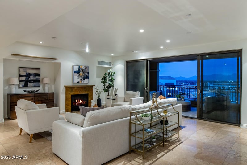 7181 Camelback Rd #904, Scottsdale, AZ 85251