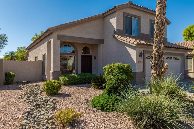 7185 W Mohawk Ln, Glendale, AZ 85308