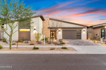 719 E Summerside Rd, Phoenix, AZ 85042