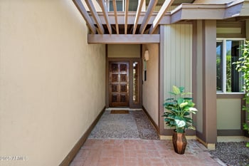 719 Orangewood Ave, Phoenix, AZ 85020