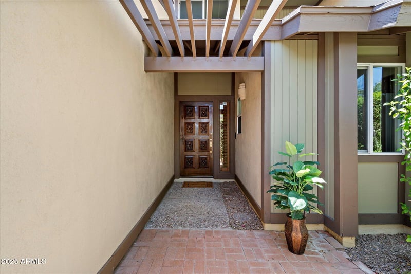 719 Orangewood Ave, Phoenix, AZ 85020