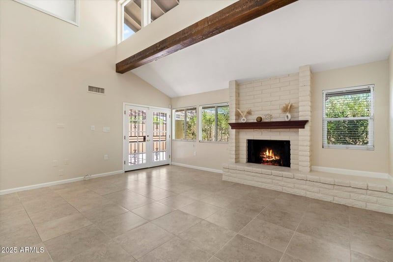 719 Orangewood Ave, Phoenix, AZ 85020
