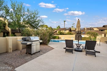 719 Orangewood Ave, Phoenix, AZ 85020