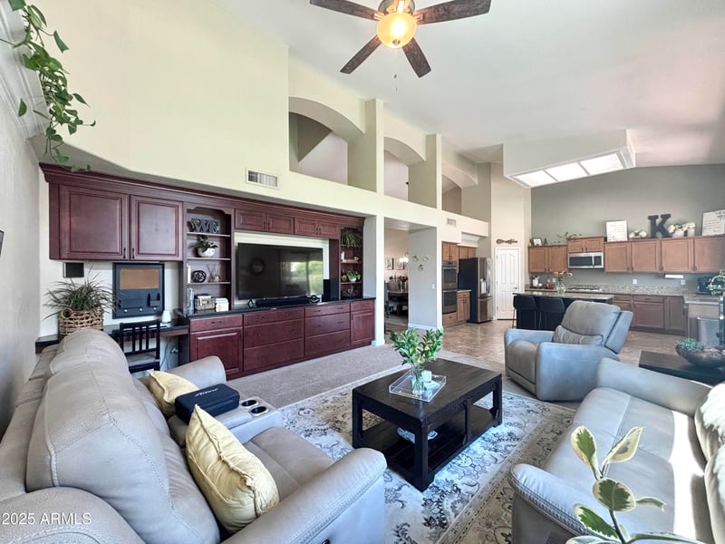 7191 Surrey Ave, Peoria, AZ 85381