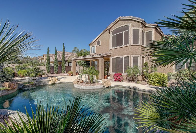 7191 W Trails Dr, Glendale, AZ 85308