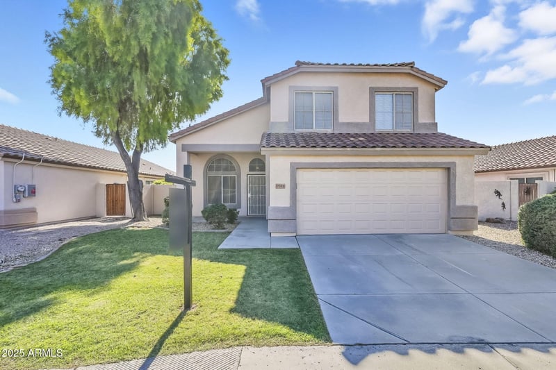 7193 Mohawk Ln, Glendale, AZ 85308