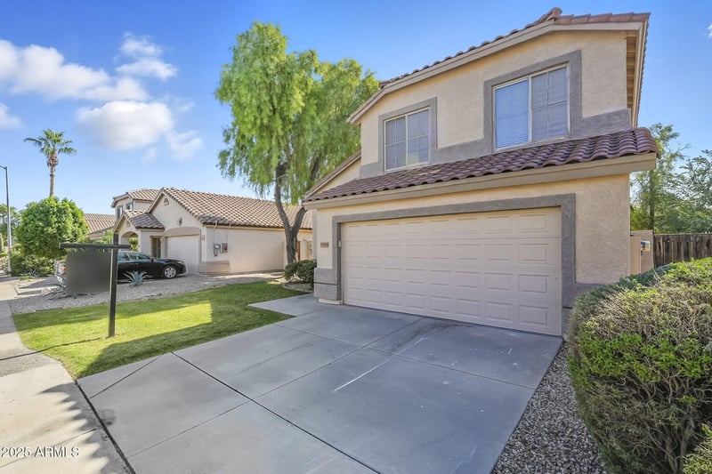 7193 Mohawk Ln, Glendale, AZ 85308