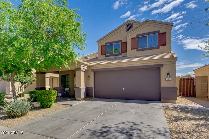 7193 N 72nd Dr, Glendale, AZ 85303