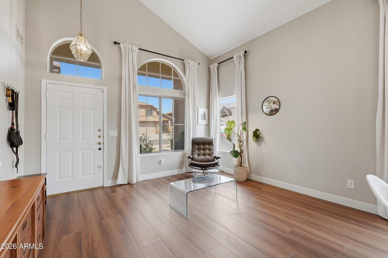 7193 W Mohawk Ln, Glendale, AZ 85308