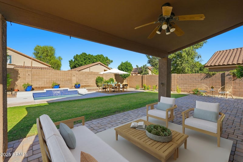 7194 Mohawk Ln, Glendale, AZ 85308
