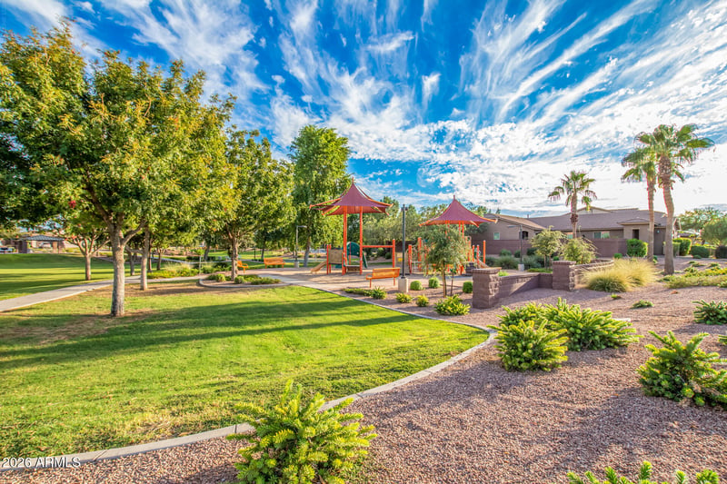 72 Dragon Tree Ave, San Tan Valley, AZ 85140