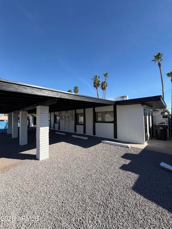 72 Southern Ave, Mesa, AZ 85210