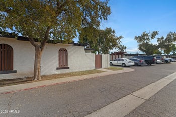 720 Dobson Rd #27, Mesa, AZ 85202