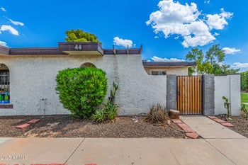 720 Dobson Rd #44, Mesa, AZ 85202