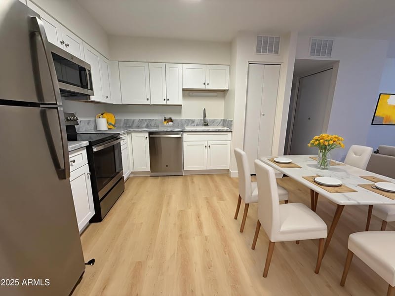 720 Dobson Rd #95, Mesa, AZ 85202