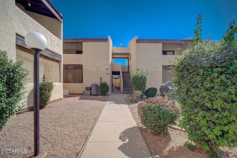 720 E Alice Ave #109, Phoenix, AZ 85020