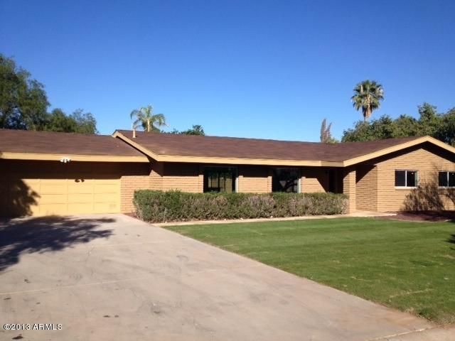 720 E Fairway Dr, Litchfield Park, AZ 85340
