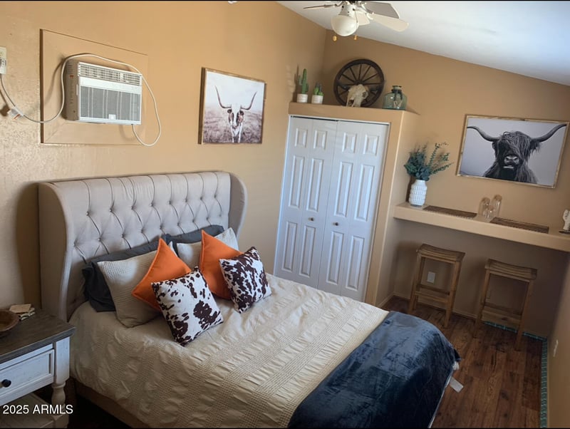 720 Hidden Valley Dr #-, Phoenix, AZ 85086