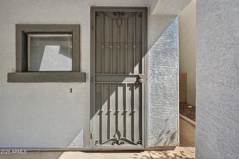 720 Lydia Ln, Phoenix, AZ 85041