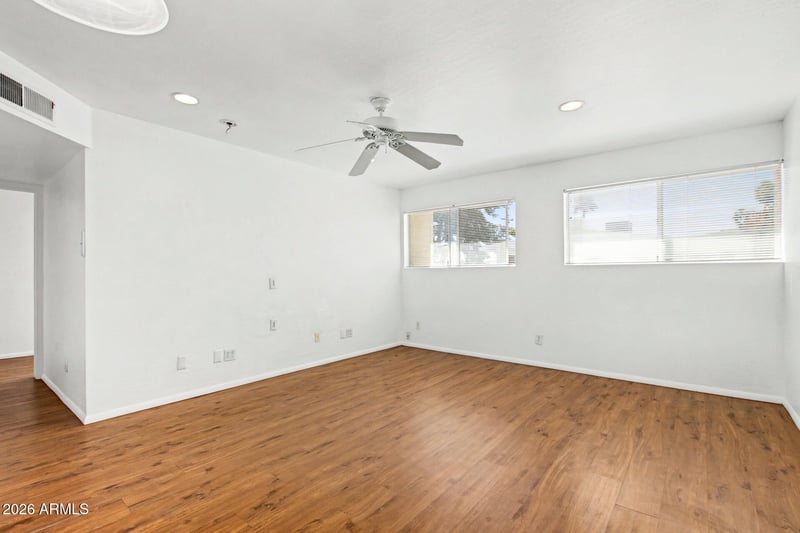 720 N 82nd St #E210, Scottsdale, AZ 85257