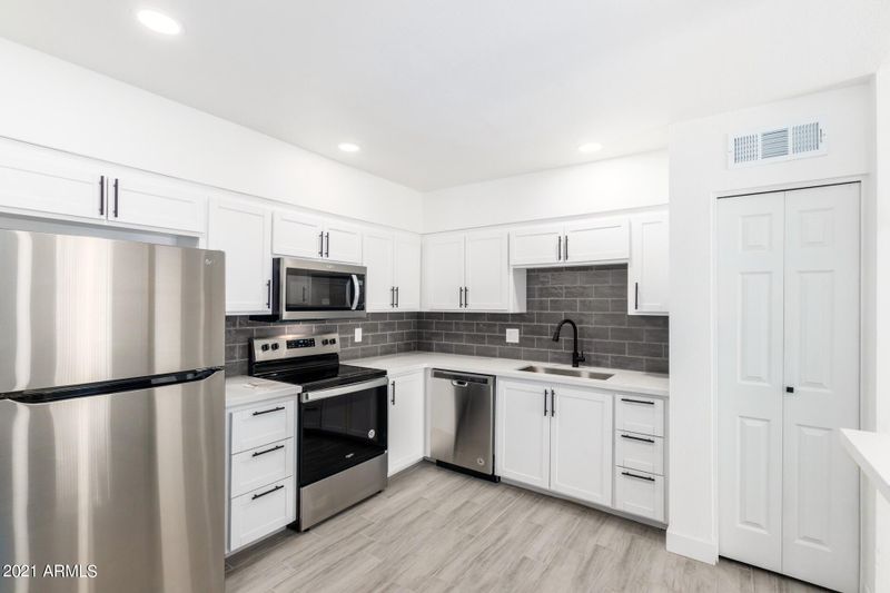 720 S Dobson Rd #89, Mesa, AZ 85202
