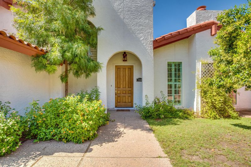 720 W Seldon Ln, Phoenix, AZ 85021