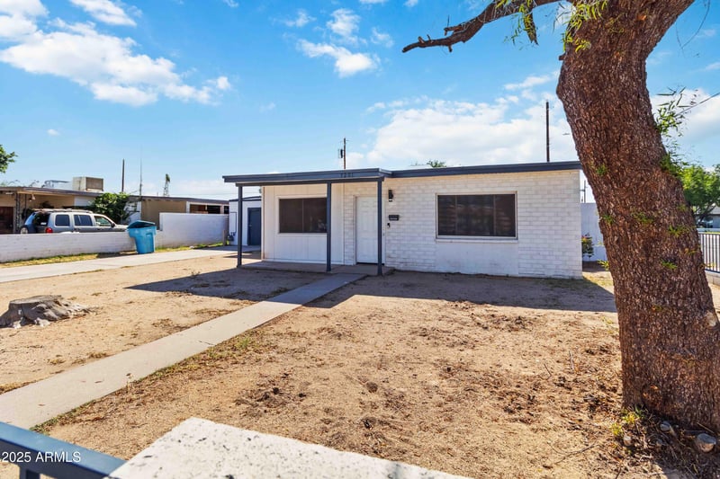7201 26th Ln, Phoenix, AZ 85051