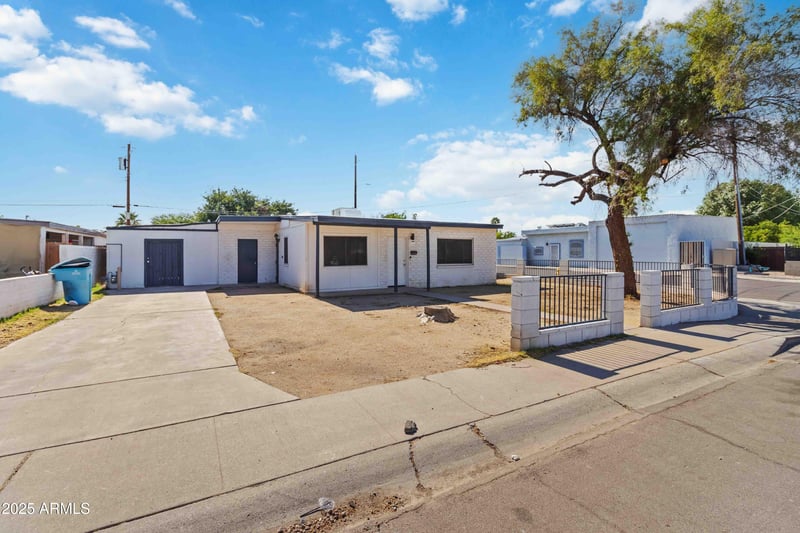7201 26th Ln, Phoenix, AZ 85051