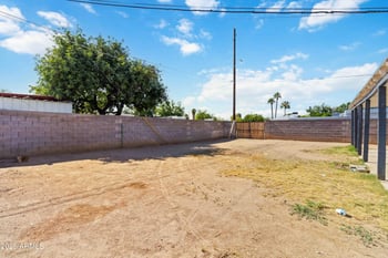 7201 26th Ln, Phoenix, AZ 85051