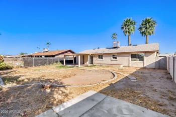 7201 Rose Ln, Glendale, AZ 85303