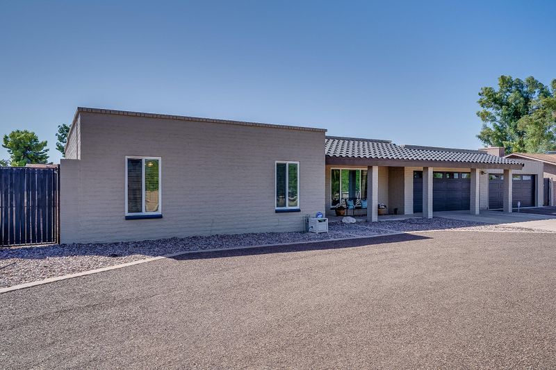 7201 W Grovers Ave, Glendale, AZ 85308