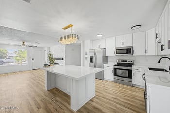 7202 Shangri La Rd, Peoria, AZ 85345
