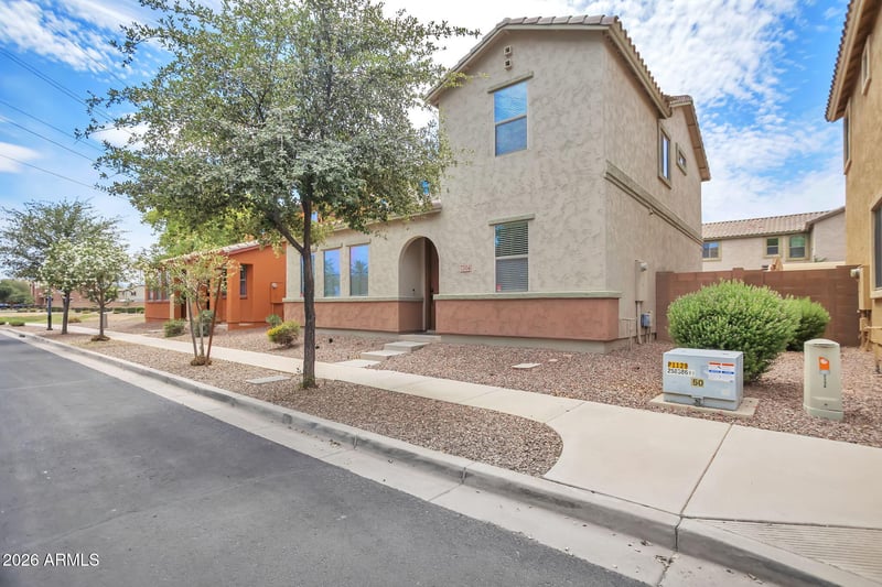 7204 S 48th Dr, Laveen, AZ 85339