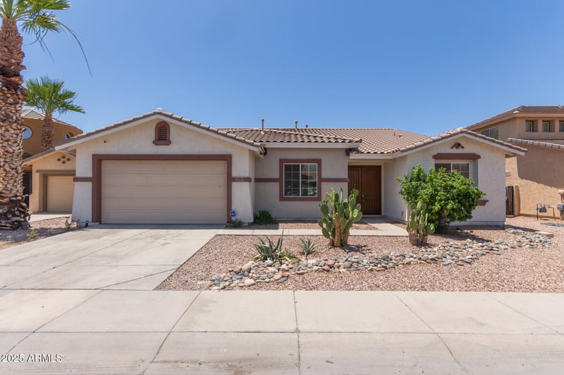 7205 Ellis St, Laveen, AZ 85339