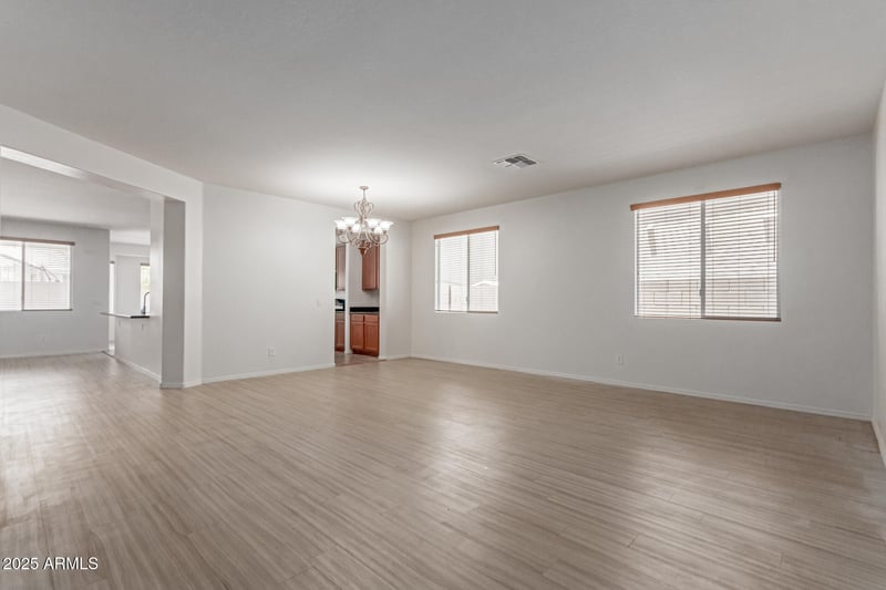 7205 Ellis St, Laveen, AZ 85339