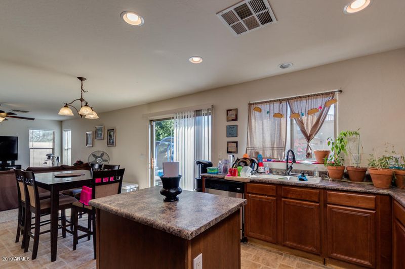 7205 W Warner St, Phoenix, AZ 85043