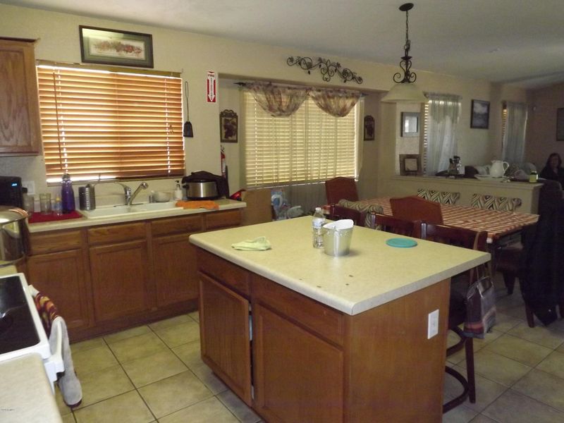 7207 S 38th Dr, Phoenix, AZ 85041