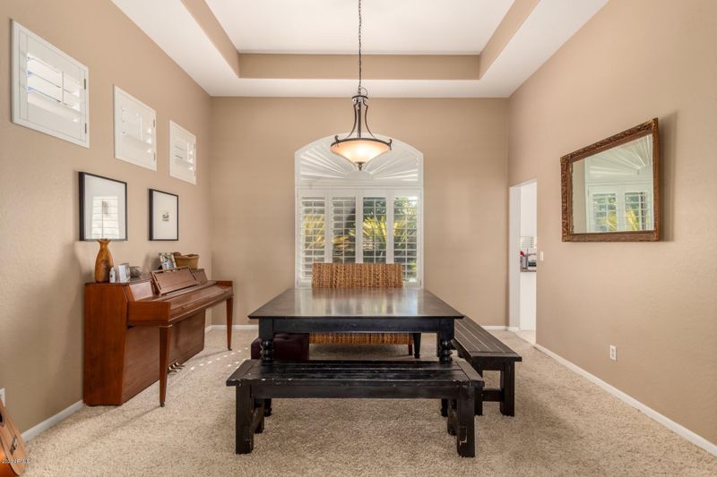 7207 W Lone Cactus Dr, Glendale, AZ 85308