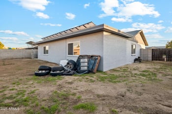 7208 Medlock Dr, Glendale, AZ 85303