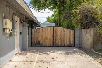 721 25th St, Mesa, AZ 85213