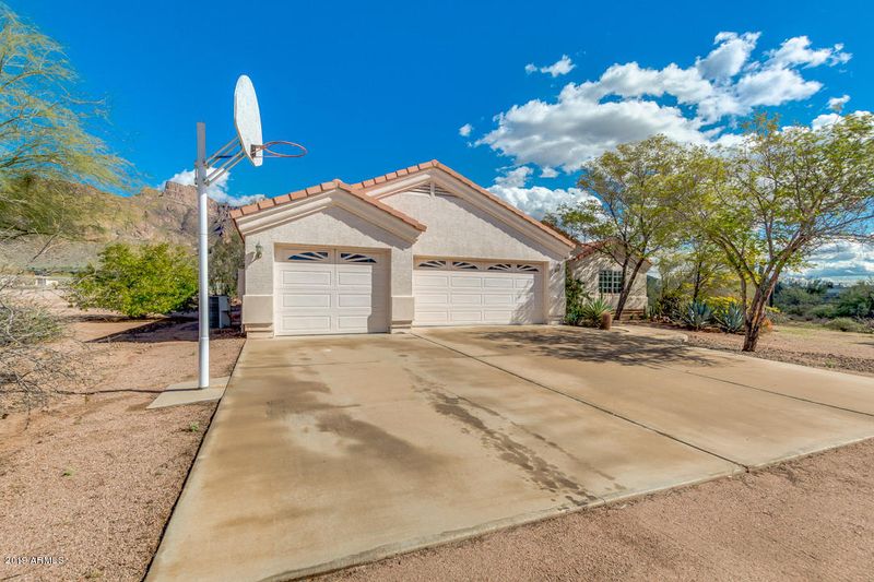 721 N Val Vista Rd, Apache Junction, AZ 85119