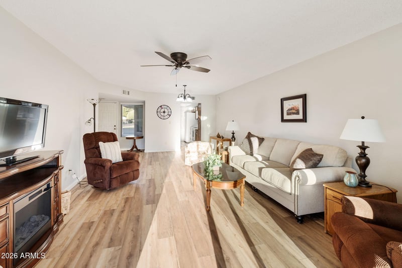 721 Palo Verde Way, Mesa, AZ 85208
