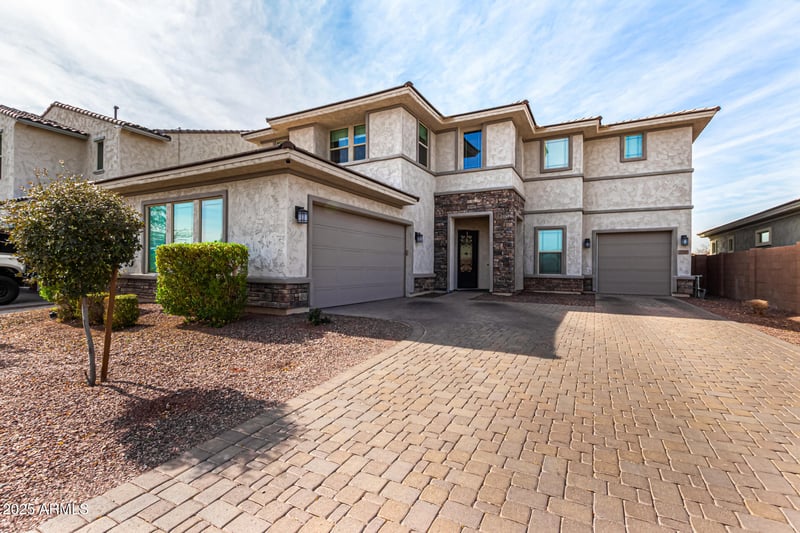 7210 86th Ln, Glendale, AZ 85305
