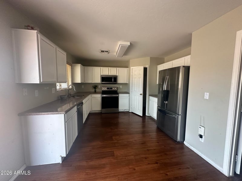 7210 Discovery Dr, Glendale, AZ 85303